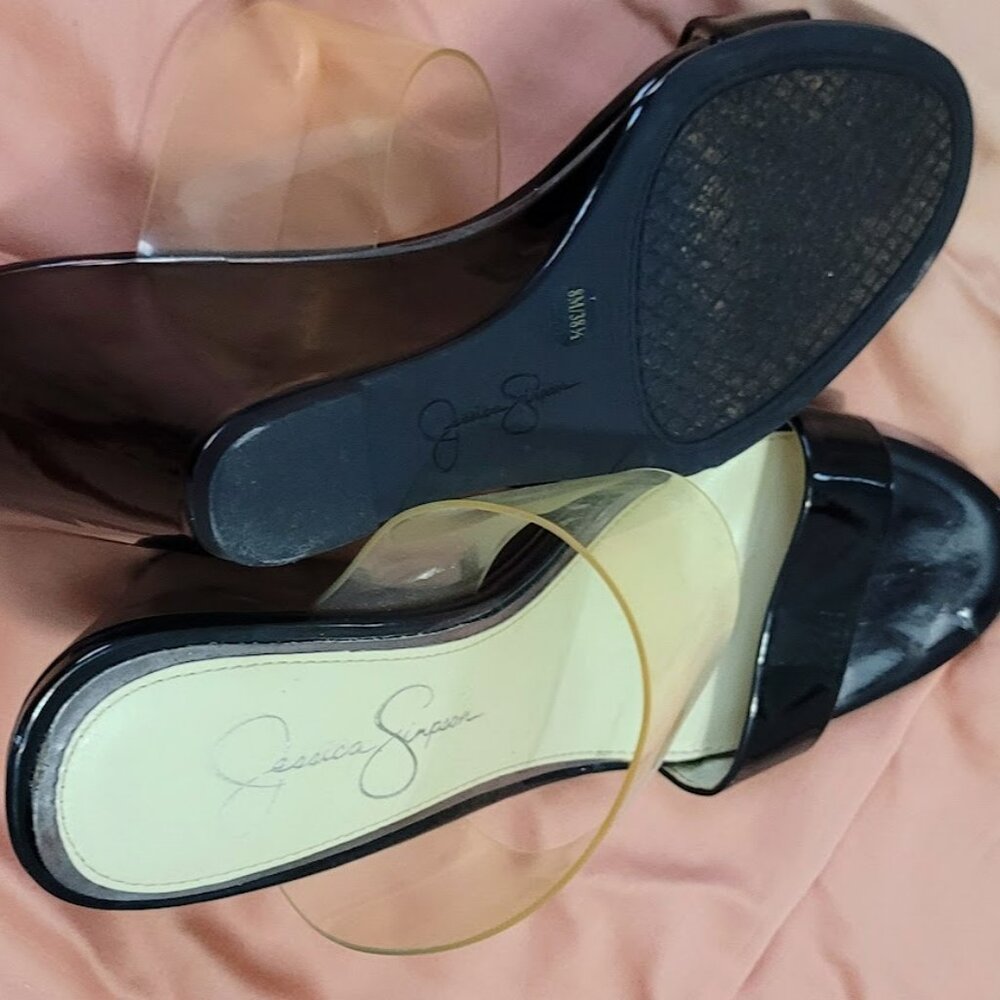 sandal - Picture 2 of 2